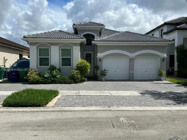 18247 NW 88th Pl, Hialeah, FL 33018
