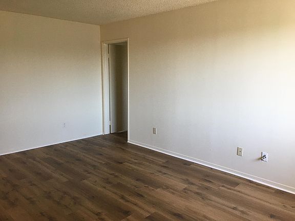 4th image of 622 Tularosa Dr APT 4