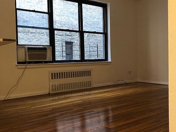 3rd image of 208 E 70th St APT 5D