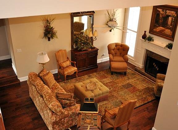 4th image of 140 Meadow View Dr