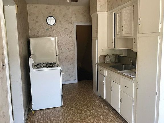 3rd image of 141-33 72nd Ave