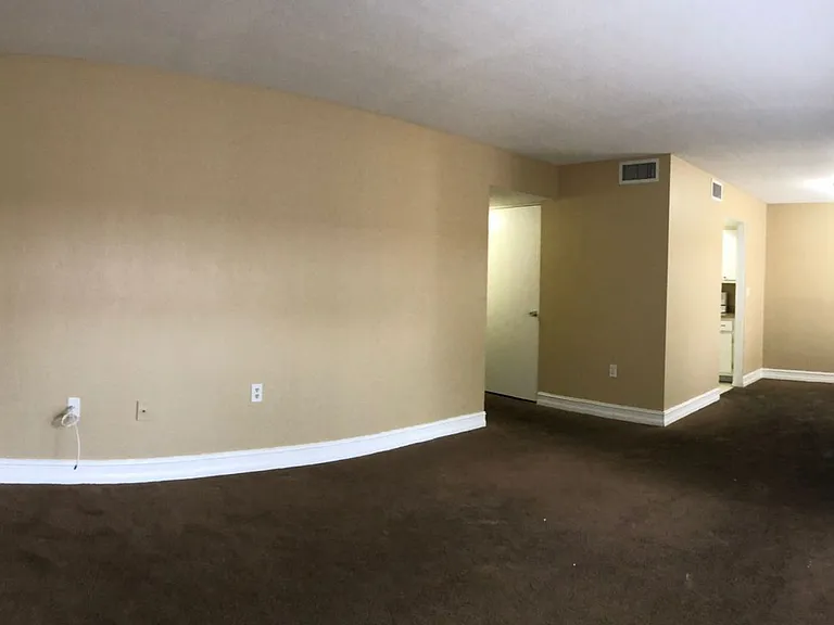 1830 Maravilla Ave #323 — Photo 7