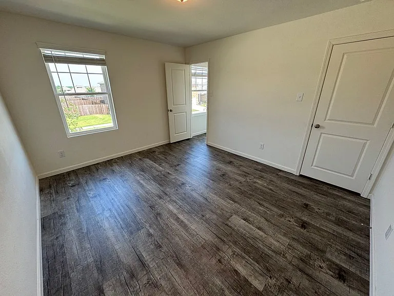 1812 Washington St — Photo 18