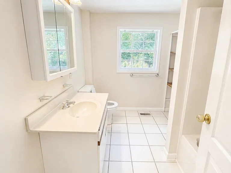 833 Cumberland Dr — Photo 5
