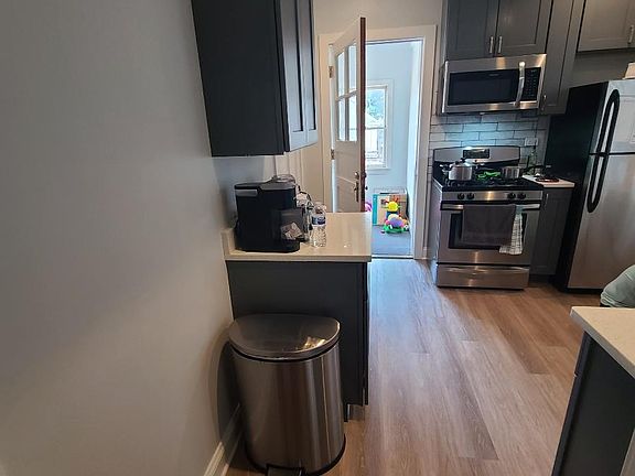 4th image of 5108 W Sunnyside Ave #1