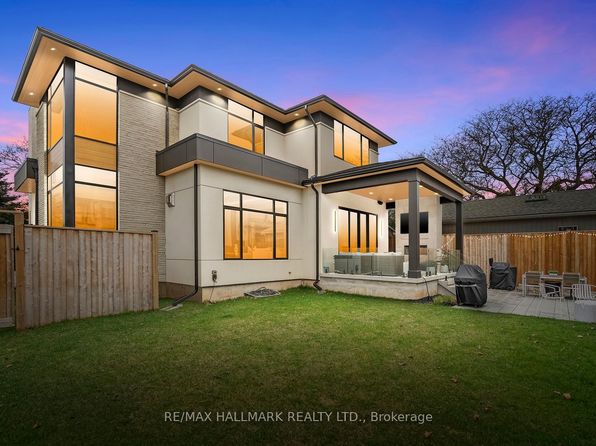 1403 Wren Ave, Oakville, ON L6L 2V7