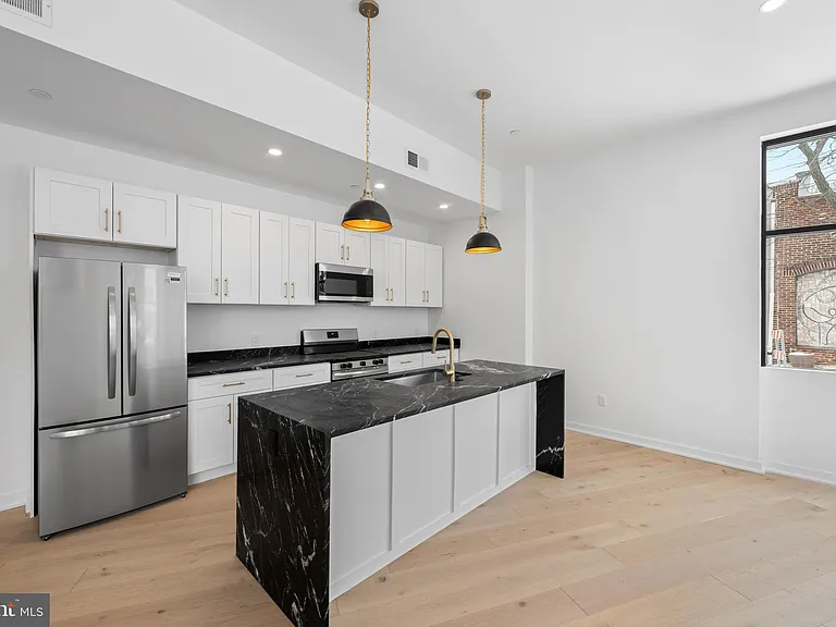 36 N Narberth Ave #2A — Photo 3