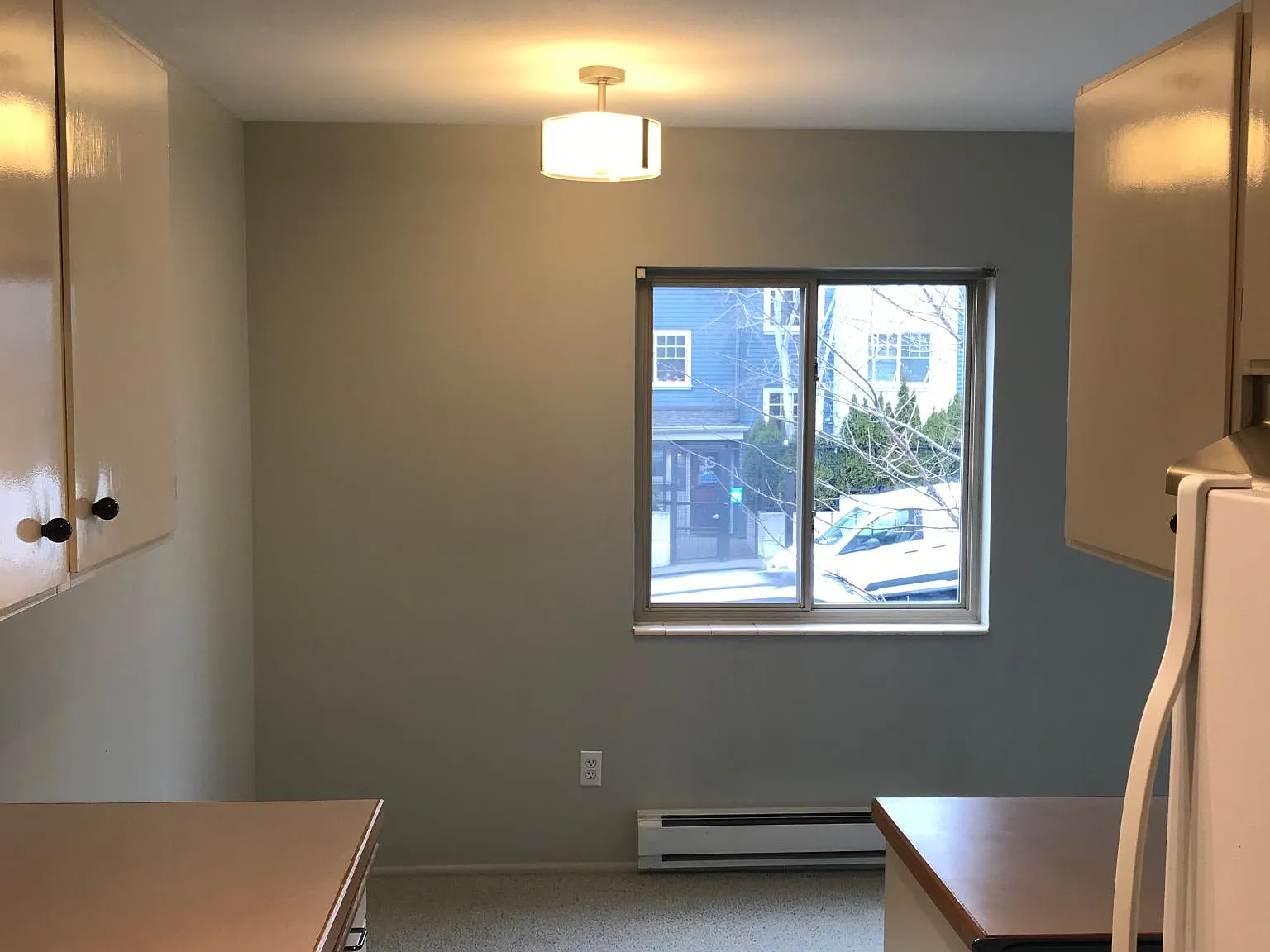 1307 E John St — Photo 4