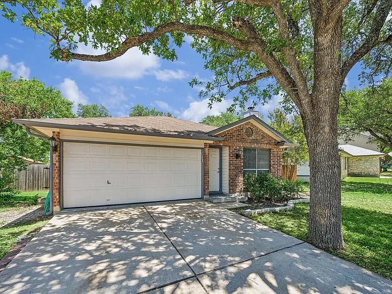 3204 Blazing Star Trl — Photo 1