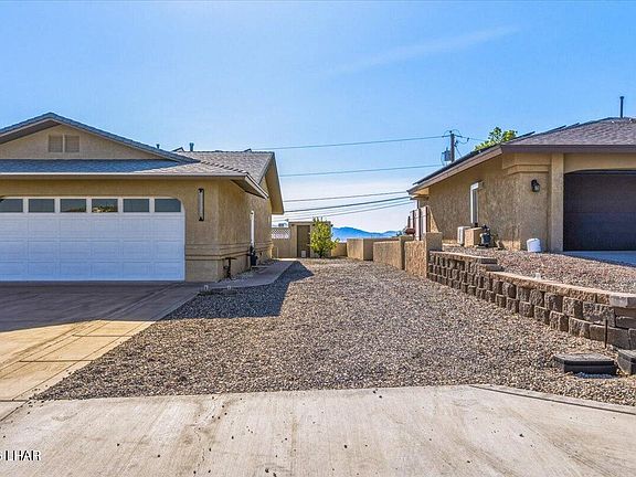 3rd image of 3455 Saddleback Dr
