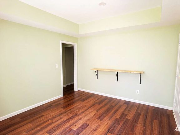 5th image of 145 Carolinas Way #B