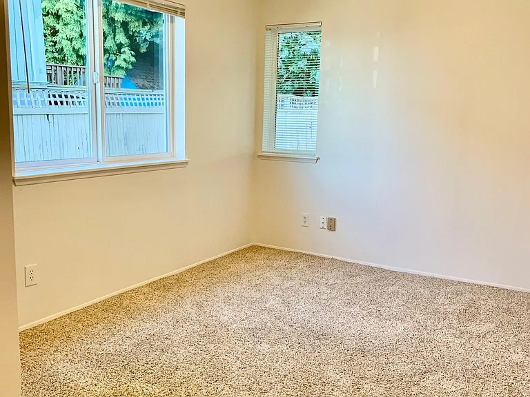 1718 Alki Ave SW #100 — Photo 12