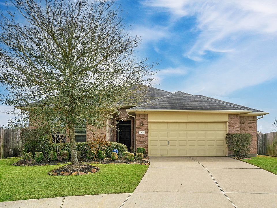1st image of 21102 Sierra Bend Dr