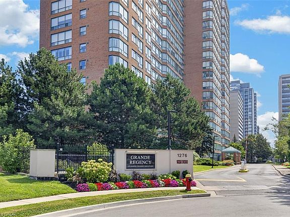 2nd image of 1276 Maple Crossing Blvd #903