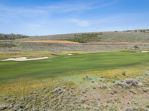 2nd image of 5011 Golf Club Link #16