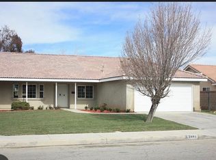 1003 E Avenue J7, Lancaster, CA 93535