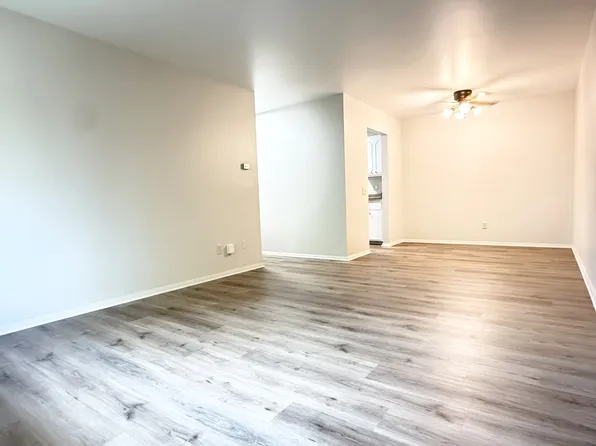 2050 Allen Blvd, Middleton, WI