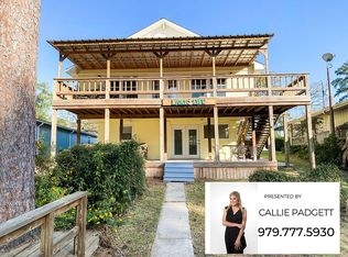 181 White Forest Ln, Livingston, TX 77351