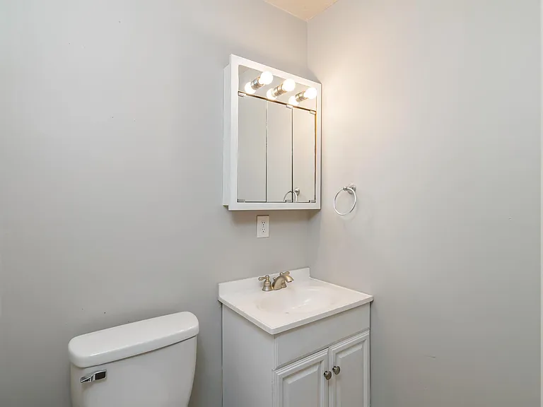 6006 Fayette Ln — Photo 9