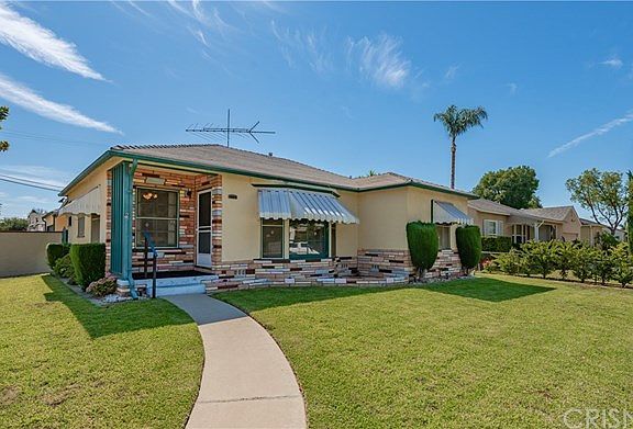 2nd image of 6730 De Celis Pl