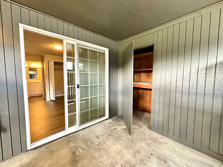 Serrano Gardens Apartments — Photo 13