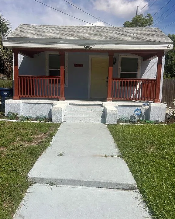 2626 E 28th Ave