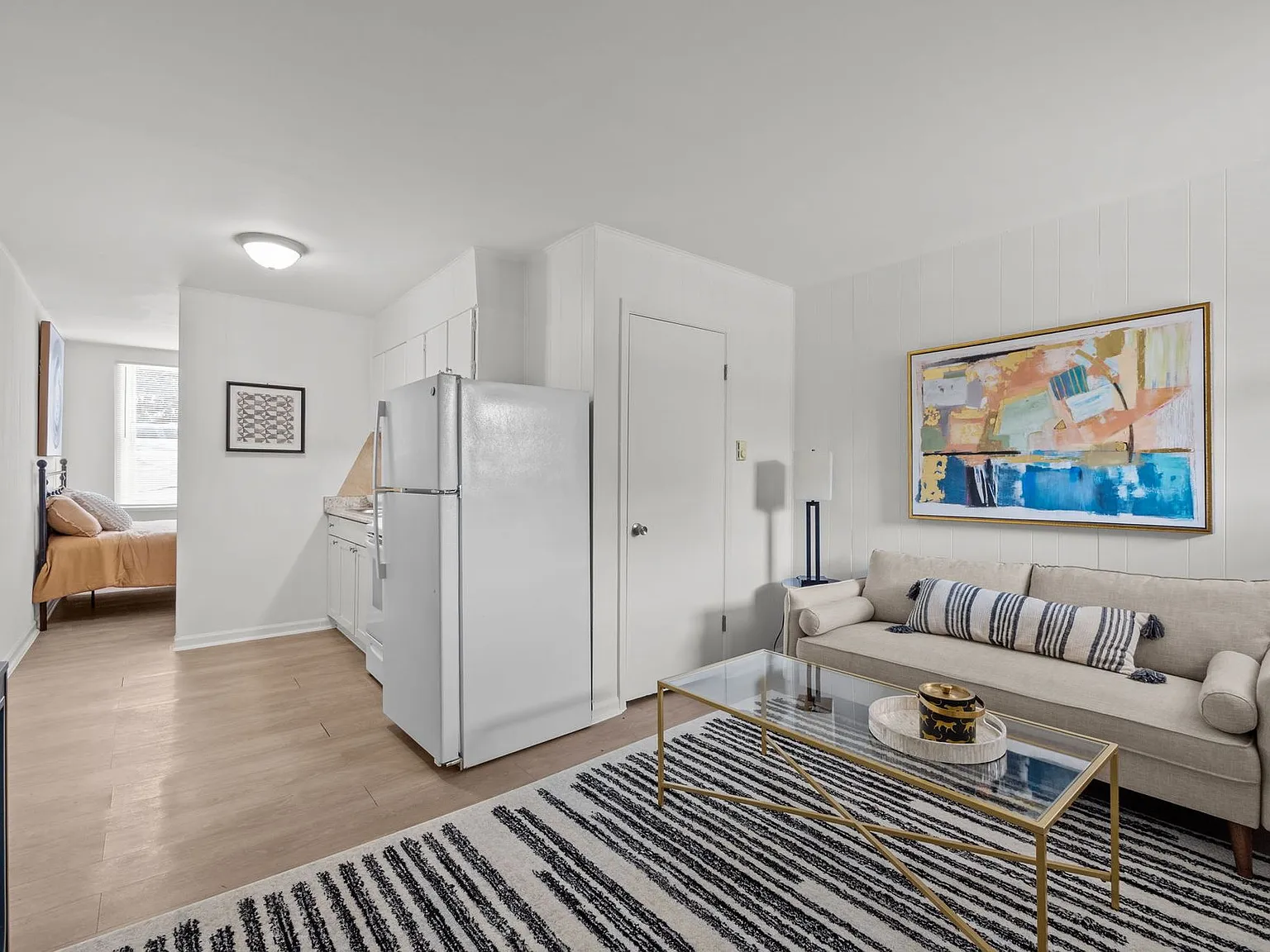 1 Bedroom/ 1 Bath apartment in the heart of Durham. — Photo 3