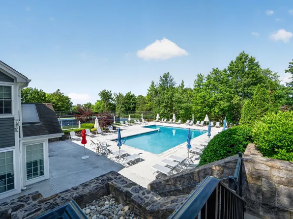 78 Mayfield Rd, Bedminster, NJ 07921