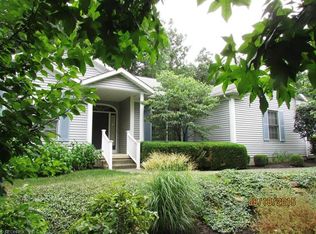 533 Overlook Dr, Kent, OH 44240