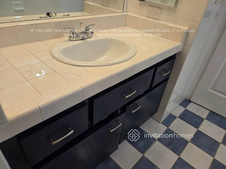 624 SE 18th Ter — Photo 15