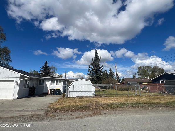 2949 Sunflower St, Anchorage, AK 99508
