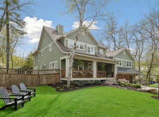 19005 Rutledge Rd, Deephaven, MN 55391