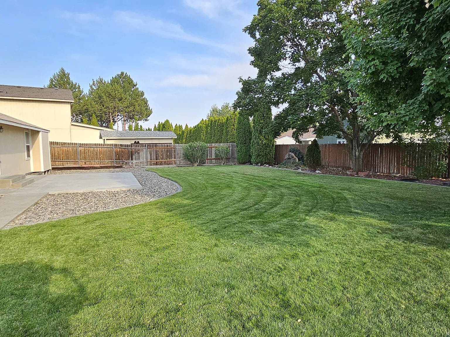 3 bed, 1012 sqft, $1,875 — Photo 3