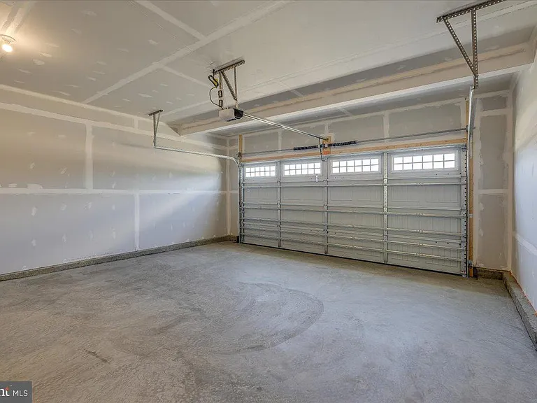 18045 South Village Dr — Photo 13