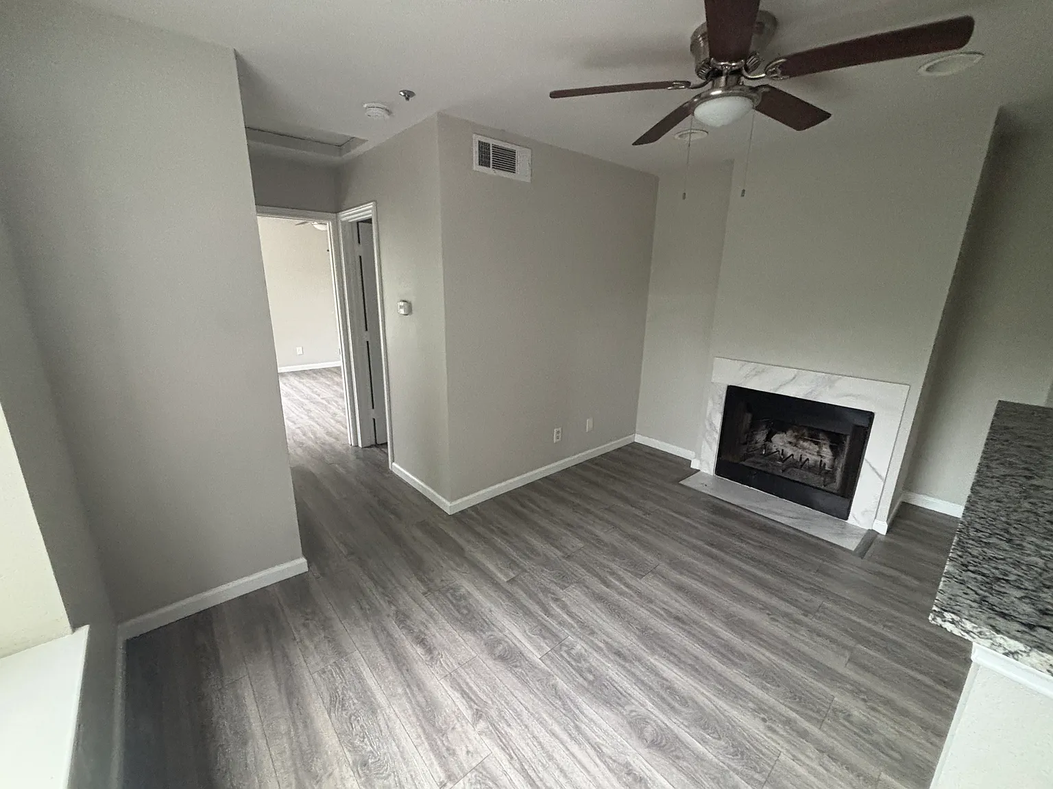 1 bed, 550 sqft, $1,295 — Photo 2