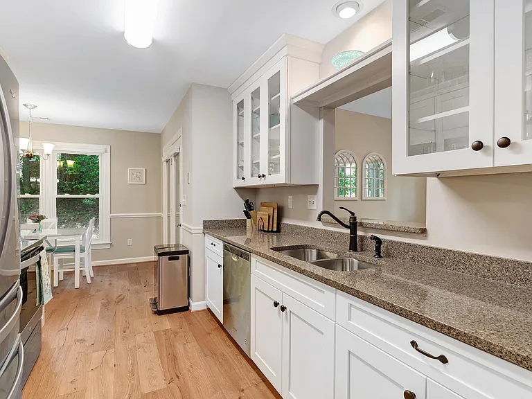 113 Wethersfield Dr — Photo 23