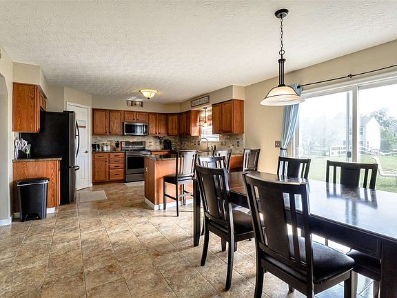 5th image of 818 Ginmill Ct