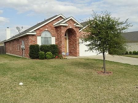 2nd image of 425 Weeping Willow Dr