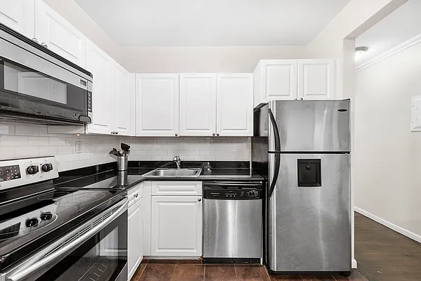 Rented by Corcoran | media 10