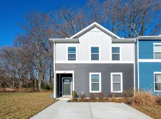 121 Kennison Ln, Dover, DE 19901