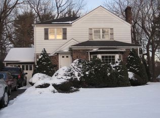 913 Blanch Ave, Norwood, NJ 07648