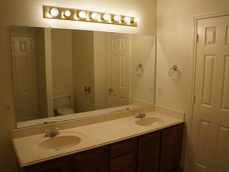 8000 Summer Sun Dr — Photo 14