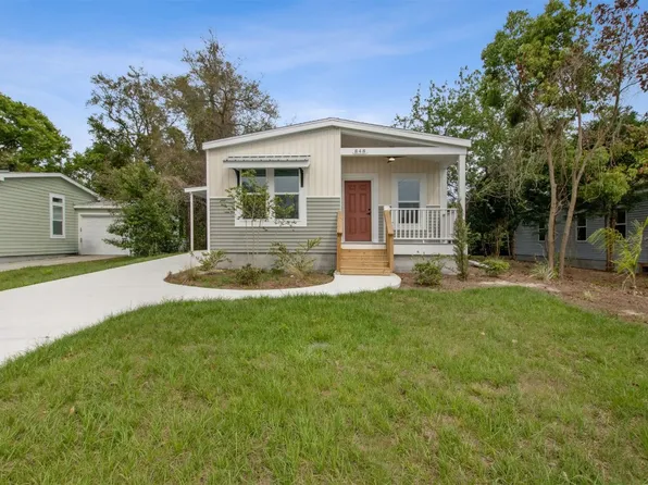 848 S 11th St, Fernandina Beach, FL 32034