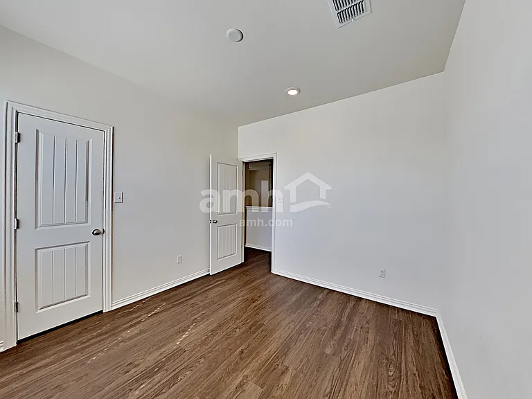 2709 Meadowood Hts — Photo 16