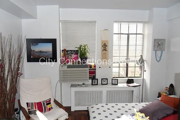 Rented by City Connections Realty | media 23