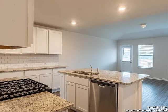 6847 Kingsley Edge — Photo 5
