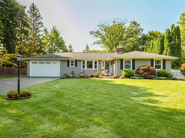 155 Bunker Hill Dr, Rochester, NY 14625