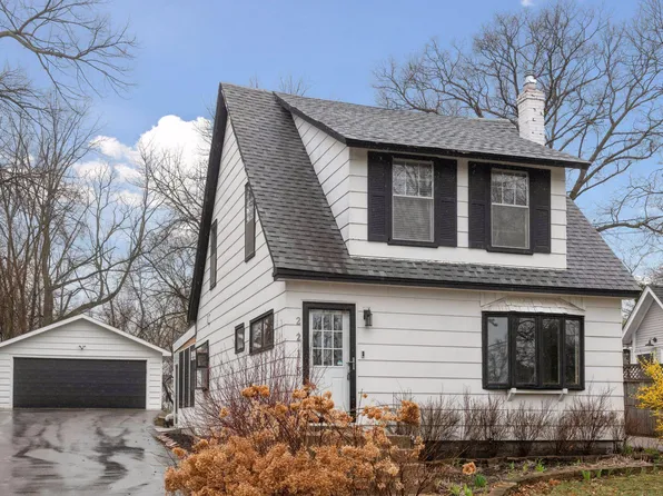 2213 Shadywood Rd, Wayzata, MN 55391