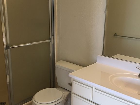 2nd image of 440 W Dryden St APT H