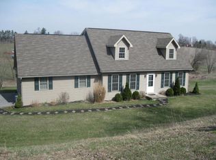 565 File Rd, Milton, PA 17847